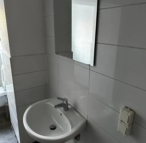 アパート Zentrumsnahes Monteurszimmer エアフルト