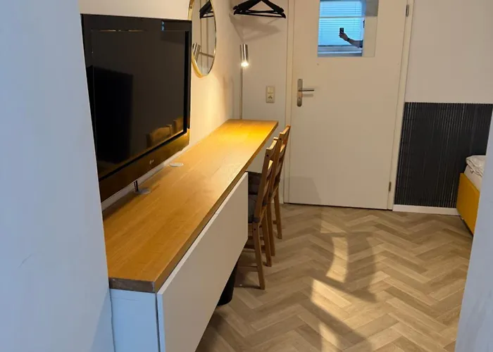 Zentrumsnahes Monteurszimmer * エアフルト